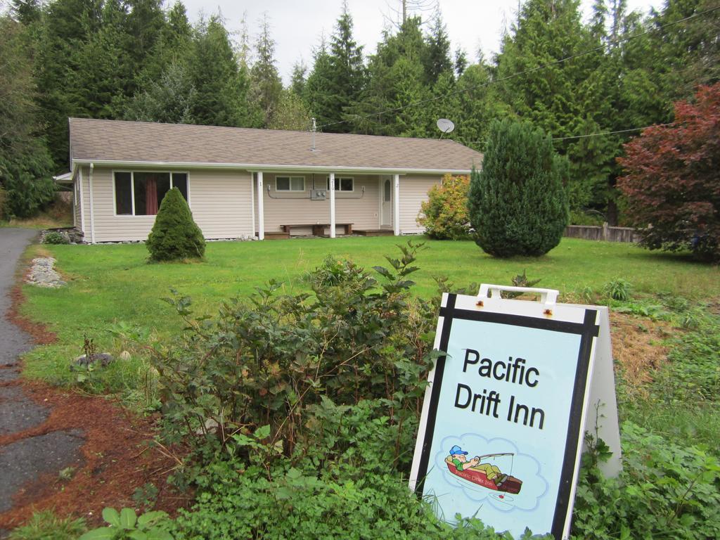 Pacific Drift Inn Ucluelet Oda fotoğraf